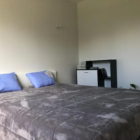 Apartamento Lovely With Swimming Pool Antibes